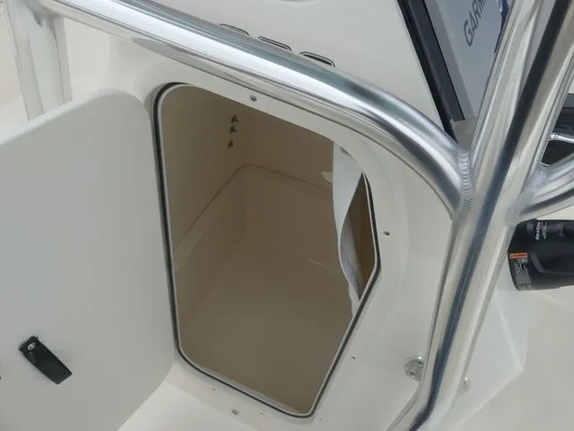 Slide: The Image of Bulls Bay 230 Center Console 2026 - 16