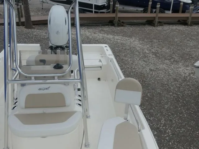 Slide: The Image of Bulls Bay 2200 XS 2026 - 15