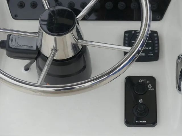 Slide: The Image of Bulls Bay 2200 XS 2026 - 20