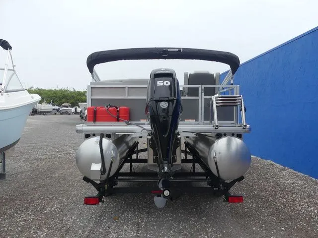 Slide: The Image of Sun Tracker Bass Buggy 16 XL Select 2026 - 5