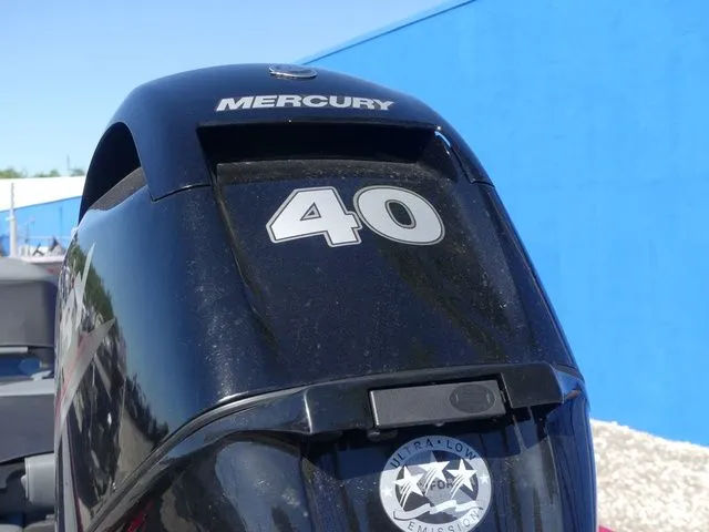 Slide: The Image of Tracker Panfish 17 2026 - 10