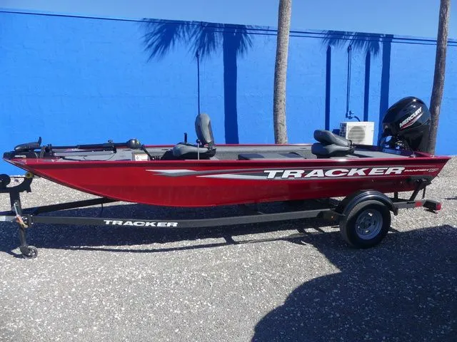 Slide: The Image of Tracker Panfish 17 2026 - 7