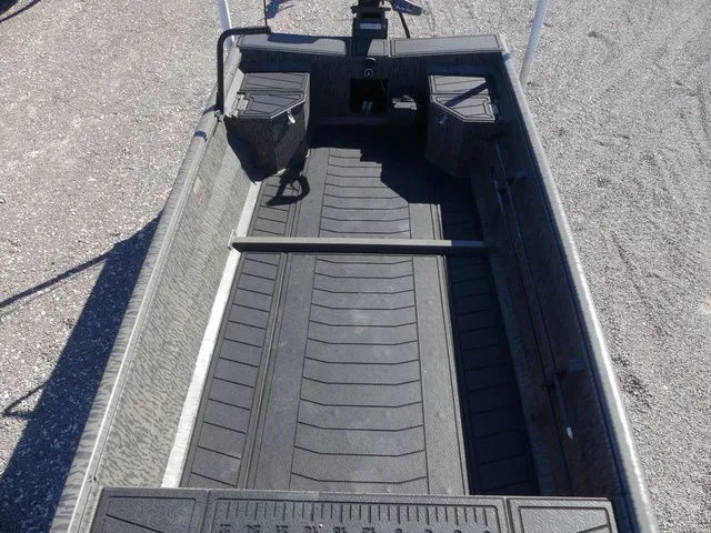 Slide: The Image of Gator-Tail Extreme Series 48" x 18' 2025 - 12