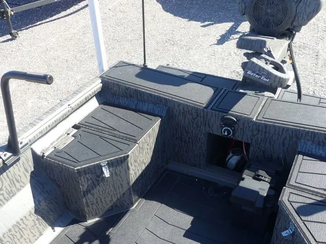 Slide: The Image of Gator-Tail Extreme Series 48" x 18' 2025 - 13