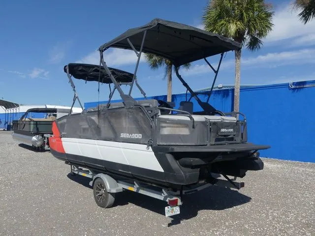 Slide: The Image of Sea-Doo Switch Sport 21 2023 - 6