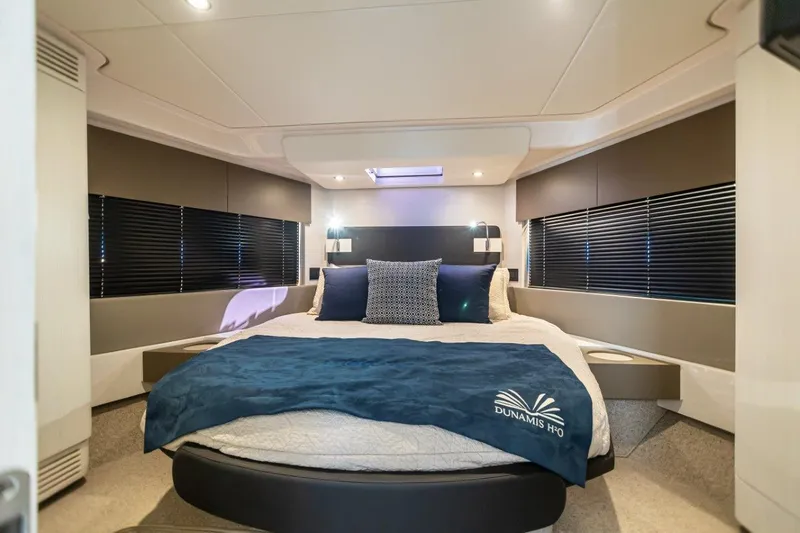 Slide: The Image of Luxurious bedroom interior of 2020 Azimut AZ 50-Fly yacht with modern design. - 34