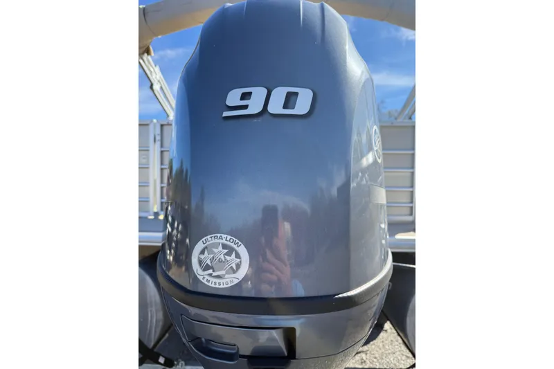 Slide: The Image of 2018 Sylvan Mirage Fish 8520 4-PT boat engine with 90 horsepower, ultra-low emission. - 6