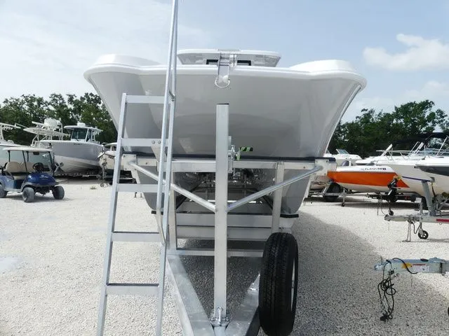 Slide: The Image of Twin Vee 280 GFX2 CC 2026 - 2