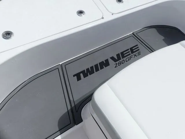 Slide: The Image of Twin Vee 280 GFX2 CC 2026 - 23