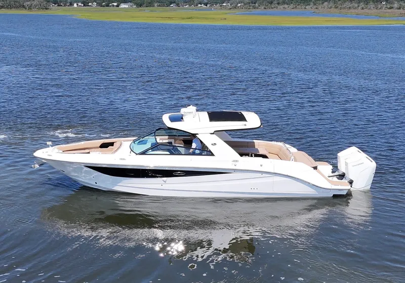 The Image of Sea Ray SLX 400 Outboard 2026 - 0