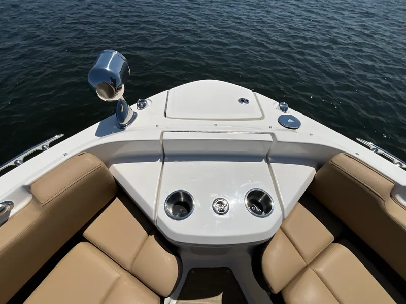 Slide: The Image of Sea Ray SLX 400 Outboard 2026 - 51