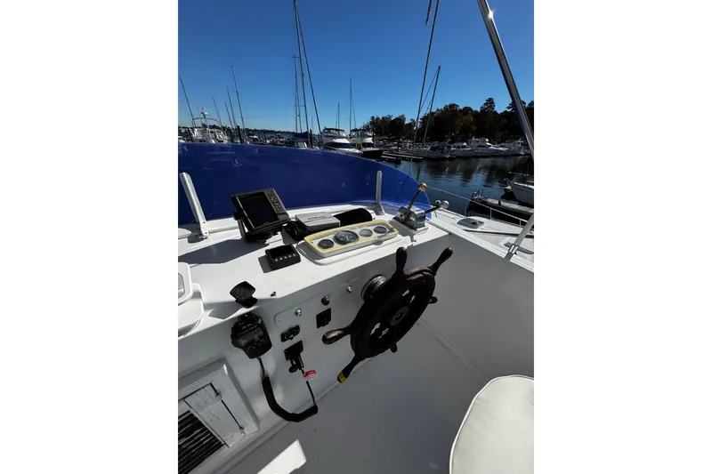 Slide: The Image of Marine Trader Europa 1982 boat radio and control panel. - 26