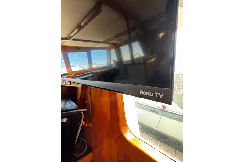 Slide: The Image of Trident LP gas control system on 1982 Marine Trader Europa boat. - 51