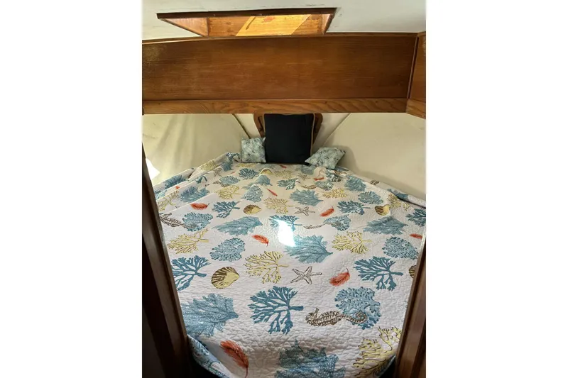 Slide: The Image of 1982 Marine Trader Europa interior with speakers in the salon - 57