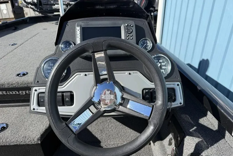 Slide: The Image of Close-up of a Minn Kota Maxxum trolling motor control on a 2018 Ranger RT198P boat. - 7