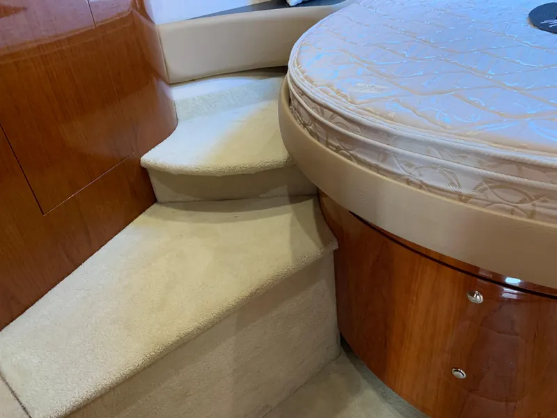 Slide: The Image of Regal Commodore 4460 2009 - 50