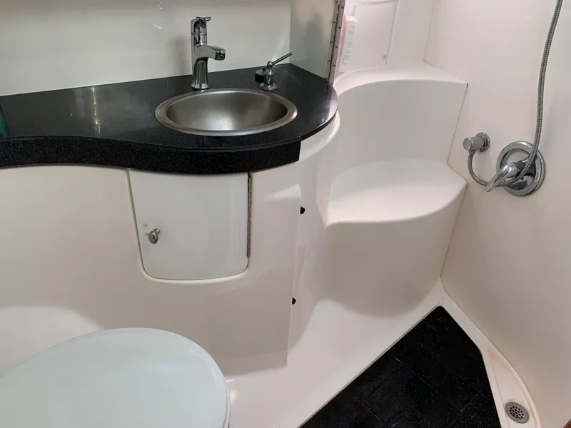 Slide: The Image of Regal Commodore 4460 2009 - 53