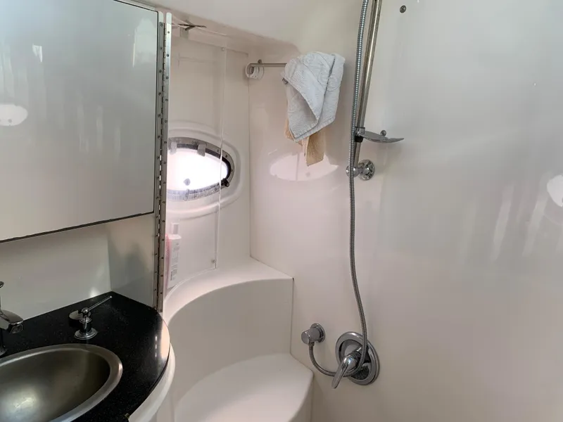 Slide: The Image of Regal Commodore 4460 2009 - 54