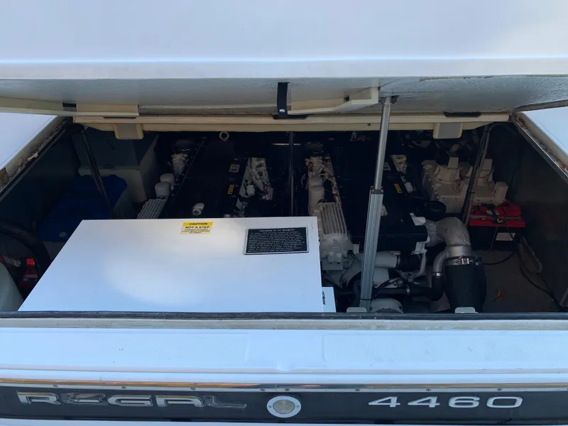 Slide: The Image of Regal Commodore 4460 2009 - 73