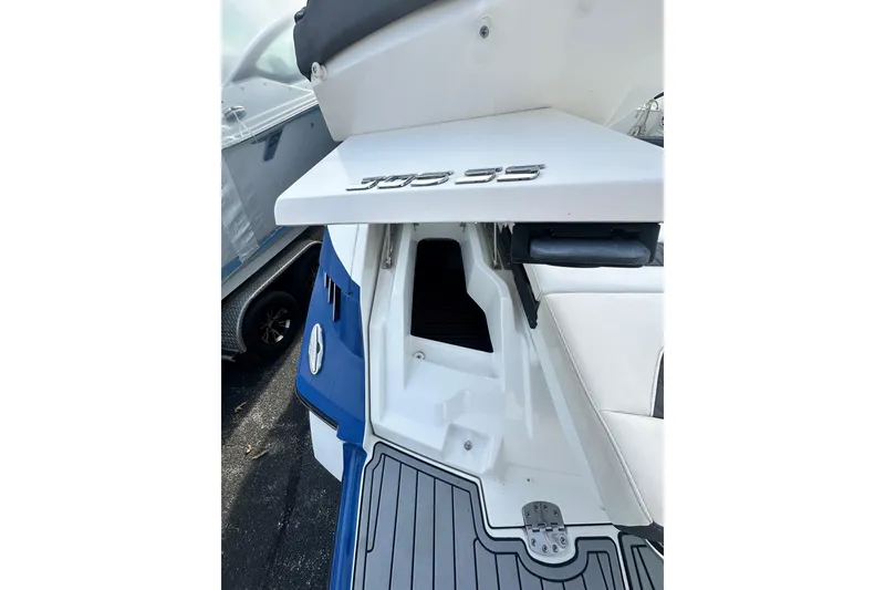 Slide: The Image of 2019 Monterey 305SS Super Sport boat, featuring sleek design and modern detailing. - 19