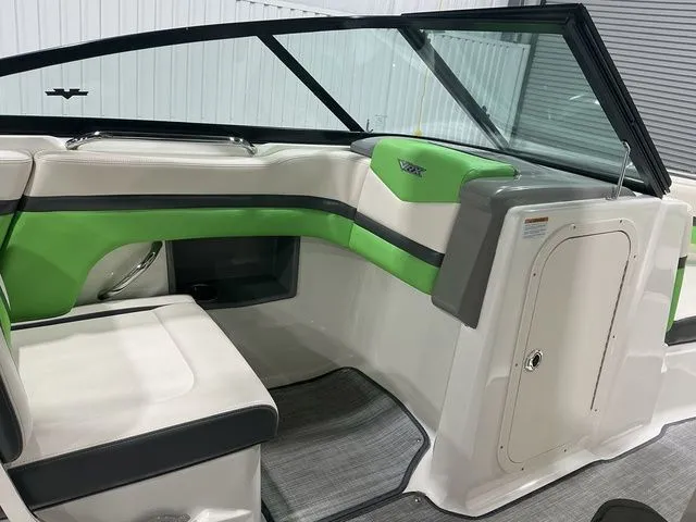 Slide: The Image of Chaparral VORTEX 203VRX 2018 - 11