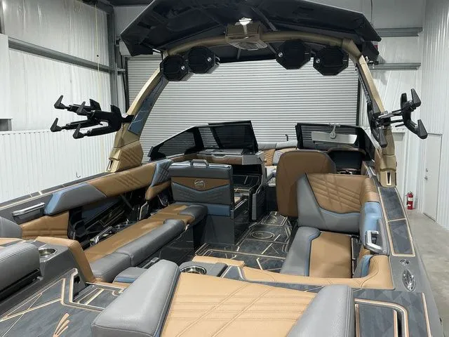 Slide: The Image of Tigé 25ZX 2025 - 22