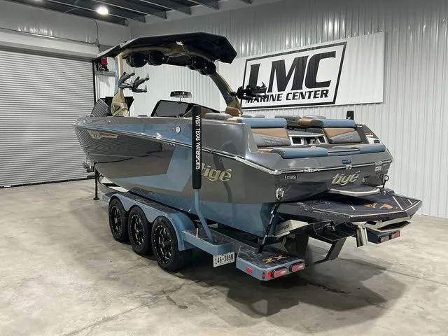 Slide: The Image of Tigé 25ZX 2025 - 3