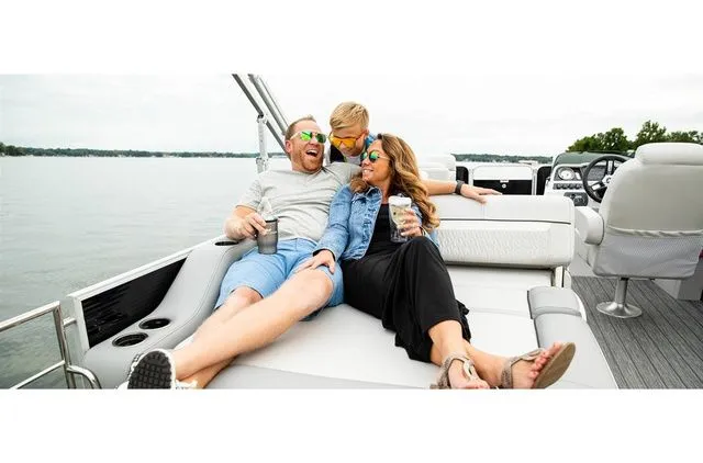 Slide: The Image of Sweetwater Sweetwater 2286 SFL 2023 - 5