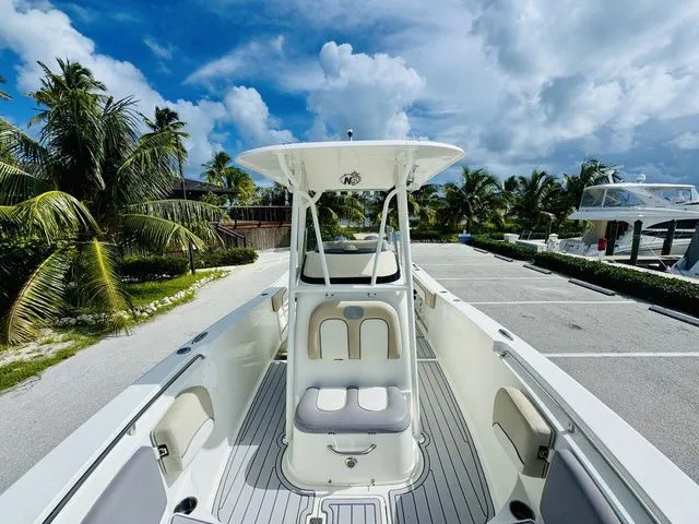 Slide: The Image of NauticStar 2500XS Offshore 2015 - 16