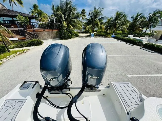 Slide: The Image of NauticStar 2500XS Offshore 2015 - 5