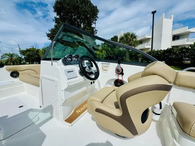 Slide: The Image of NauticStar 203 DC 2019 - 10