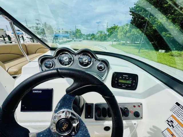 Slide: The Image of NauticStar 203 DC 2019 - 12