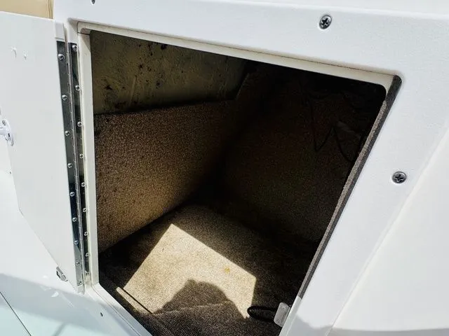 Slide: The Image of NauticStar 203 DC 2019 - 14