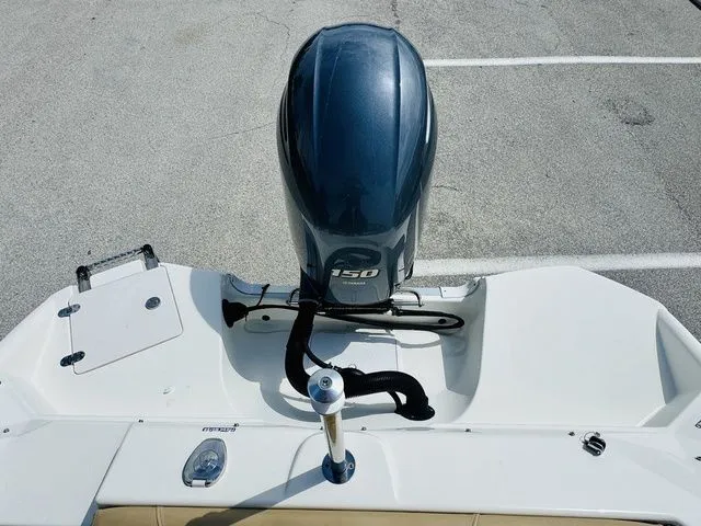 Slide: The Image of NauticStar 203 DC 2019 - 5