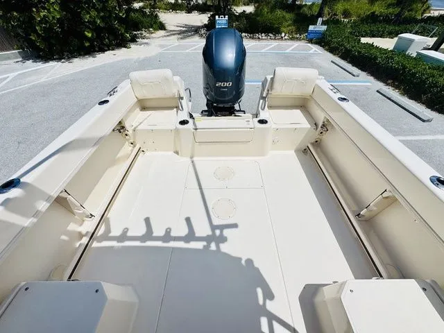 Slide: The Image of Grady-White Adventure 208 2017 - 5