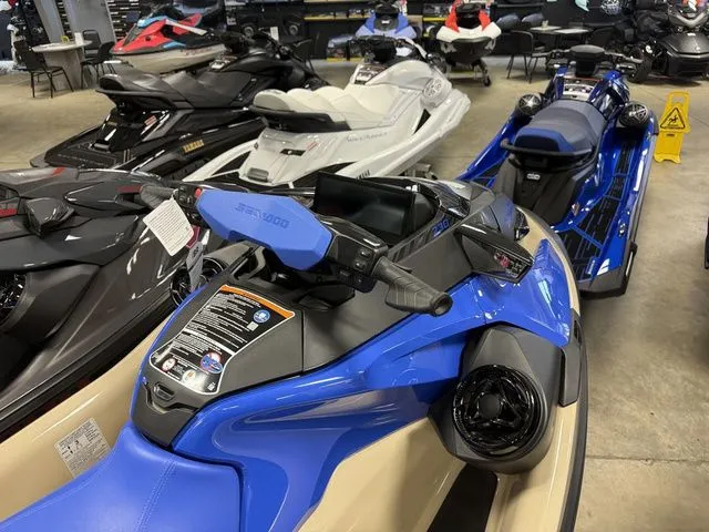 Slide: The Image of Sea-Doo Wake 2026 - 8