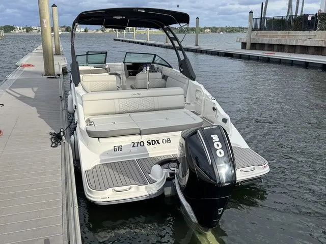 Slide: The Image of Sea Ray SDX 270 Outboard 2023 - 5