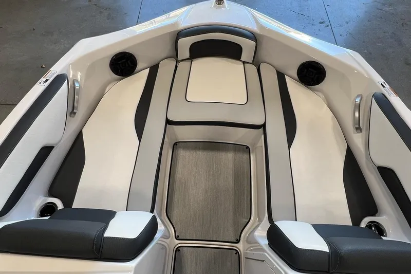 Slide: The Image of 2025 Yamaha Boats AR195 interior with sleek seating and modern design. - 3