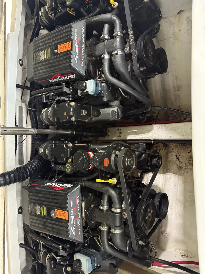 Slide: The Image of Formula 280 Bowrider 1999 - 6