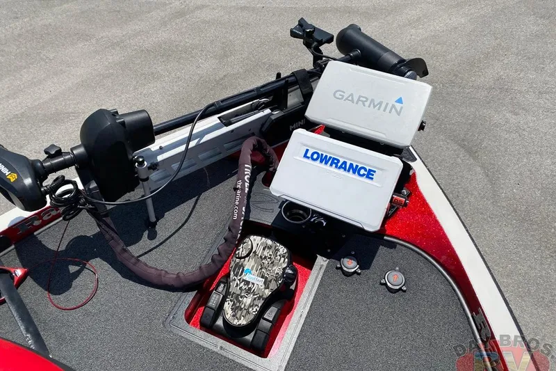 Slide: The Image of 2020 Ranger Z520L boat dashboard with Garmin and Lowrance navigation systems. - 72