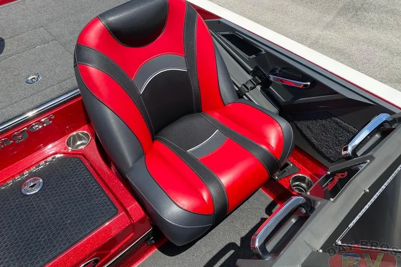 Slide: The Image of Red and black seat in 2020 Ranger Z520L boat, featuring sleek design and comfortable padding. - 89