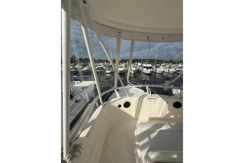 Slide: The Image of 2005 Riviera 40 Flybridge yacht interior with marina view. - 34