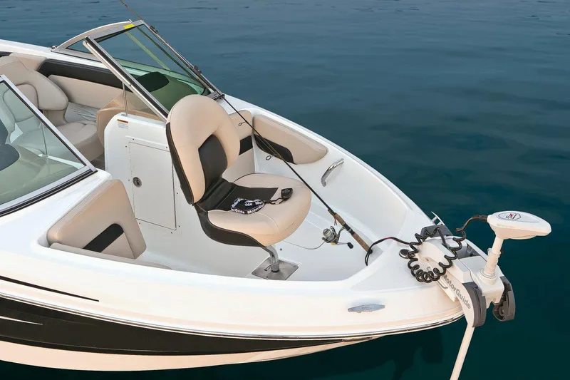 Slide: The Image of Manufacturer Provided Image: 2018 Chaparral 19 H2O Ski & Fish boat with fishing seat and rod holder. - 17