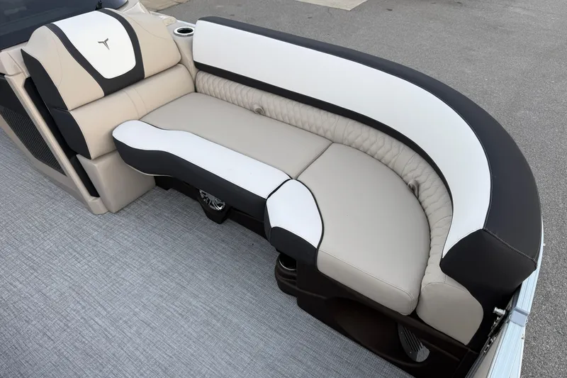 Slide: The Image of 2026 Tahoe Pontoon Cascade Quad Lounger Shift Windshield, featuring luxurious seating design. - 9