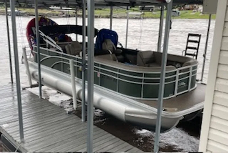 The Image of Bennington 24SCWXP 2017 - 0