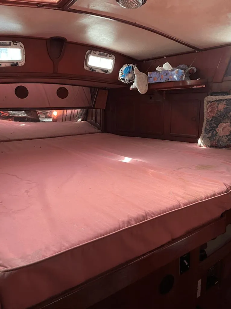 Slide: The Image of Ta Chiao CT40 1980 - 16