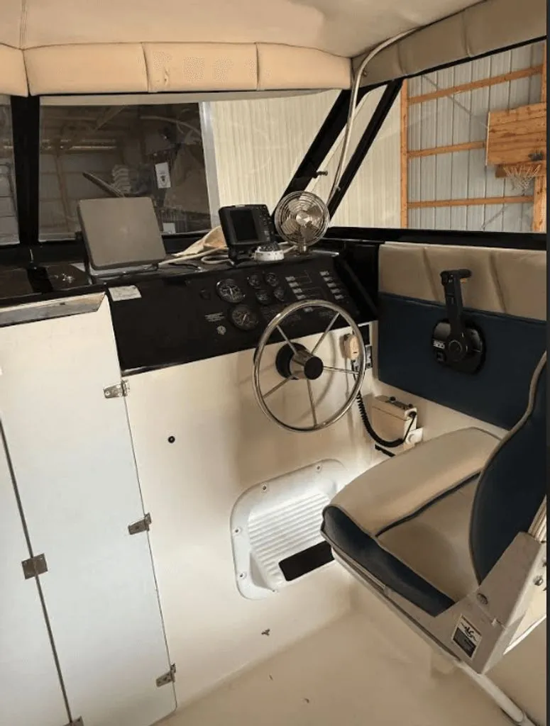 Slide: The Image of Bayliner 2452 Ciera Express 1996 - 2