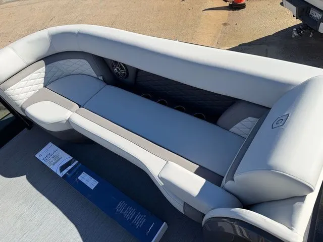 Slide: The Image of Godfrey Monaco 255 UCL - Yamaha 300 2026 - 16