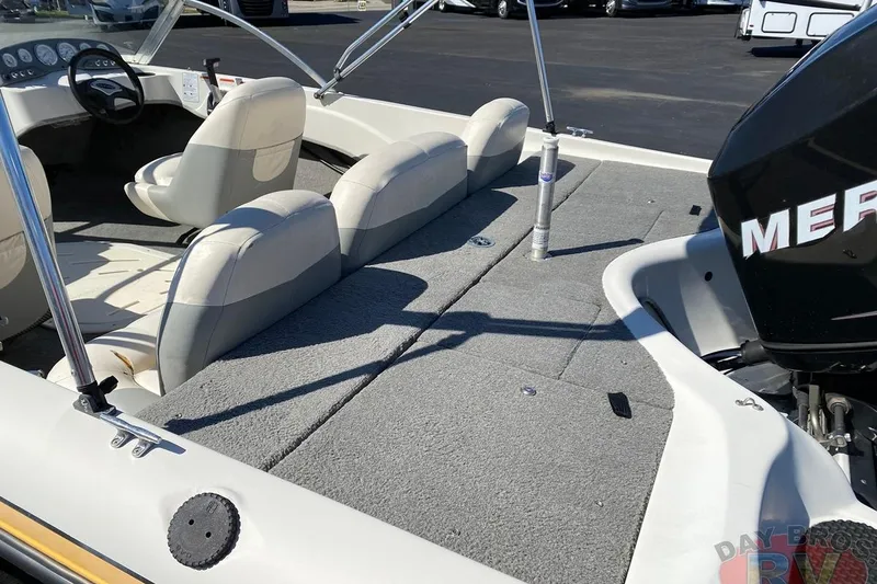 Slide: The Image of 2008 Nitro 189 Sport boat interior with seating and Mercury engine. - 43
