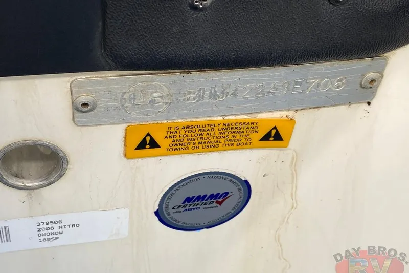 Slide: The Image of 2008 Nitro 189 Sport boat identification and safety warning labels. - 46